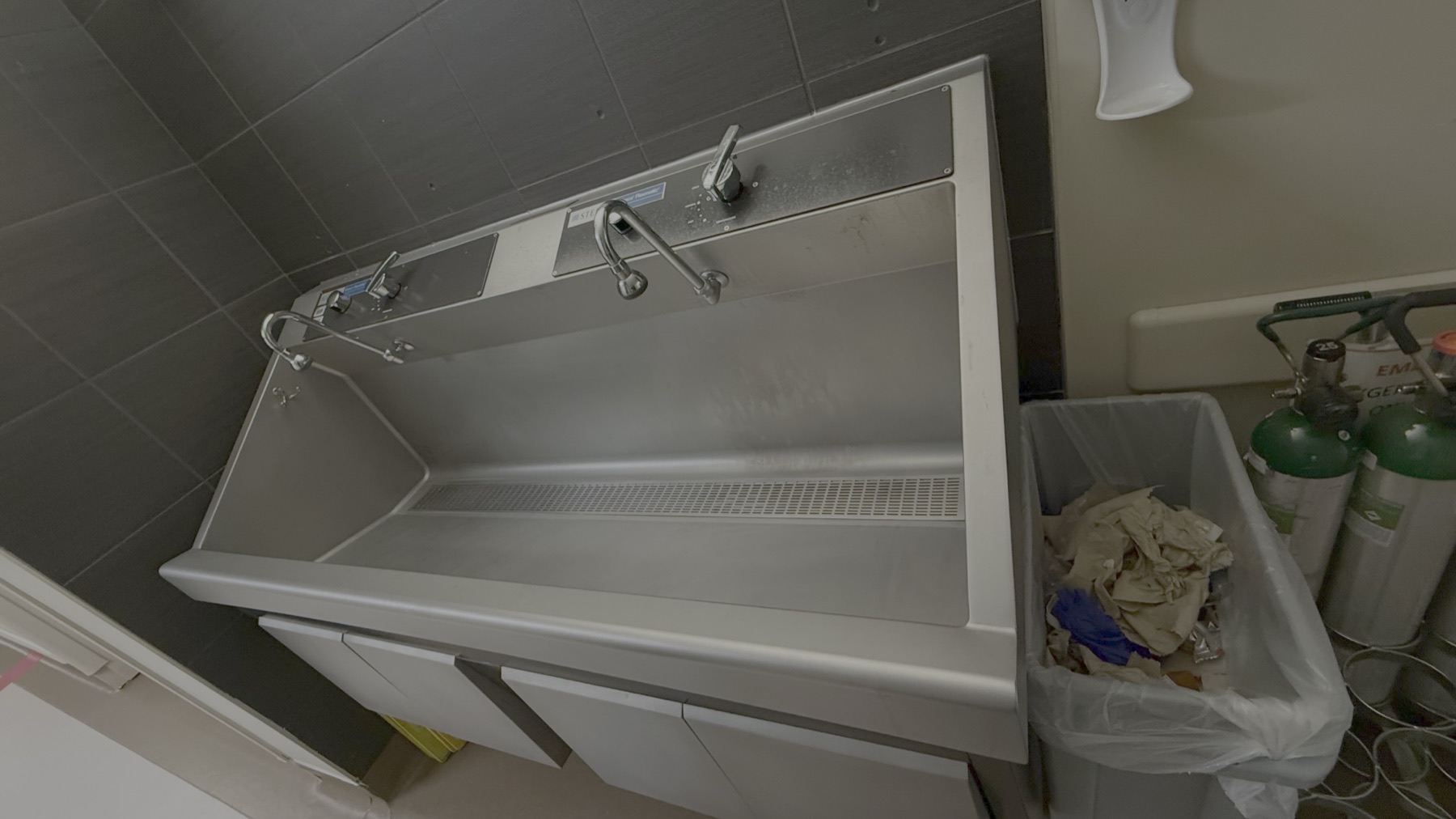 Stainless scrub sink reset